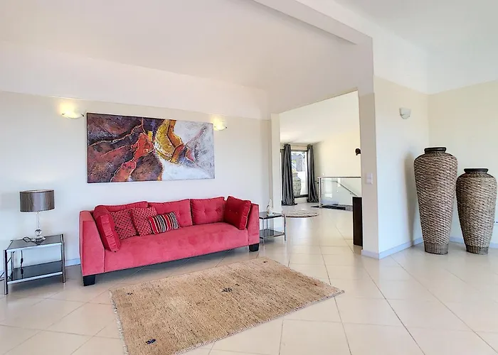 Moniz By Lovelystay Βίλα