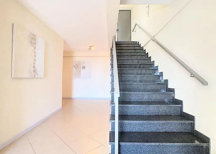 Moniz By Lovelystay Villa *