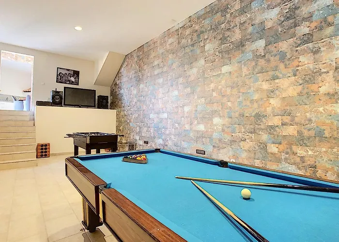 Moniz By Lovelystay Villa