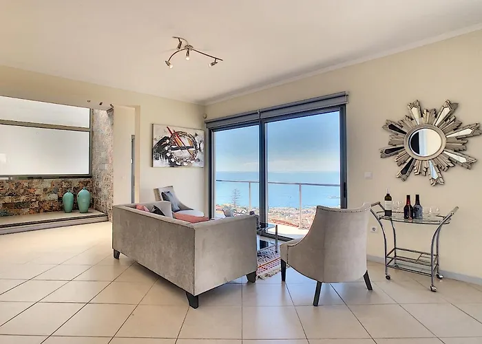 Moniz By Lovelystay Villa